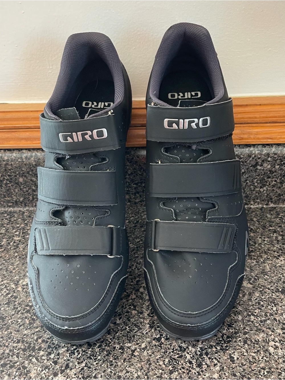Giro Carbide R Men's US Size 13 Black Cycling Shoes with Hook-and-Loop Straps